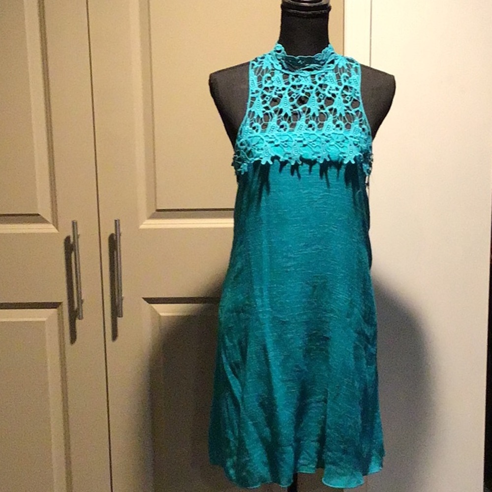 Sleeveless dress
